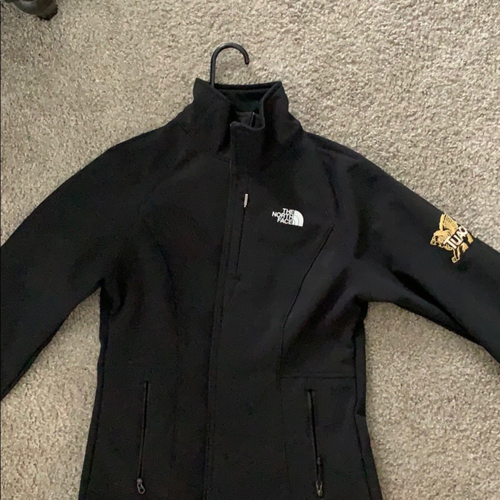 Fitted Women’s NorthFace Jacket